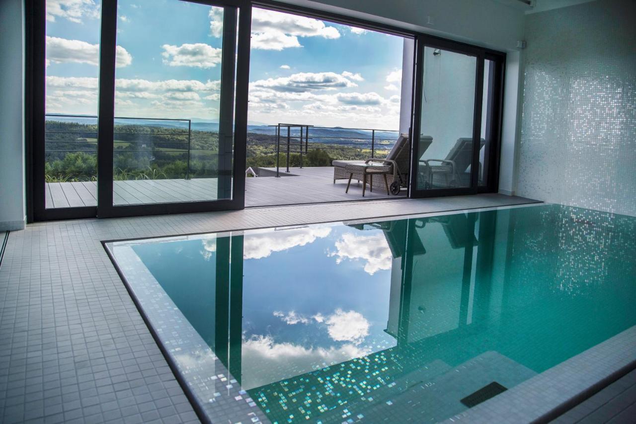 Villa Relax With Swimming Pool And Mountain View Bukow Экстерьер фото